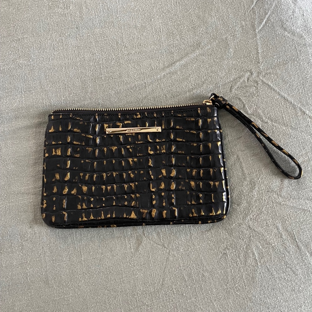Brahmin wristlet